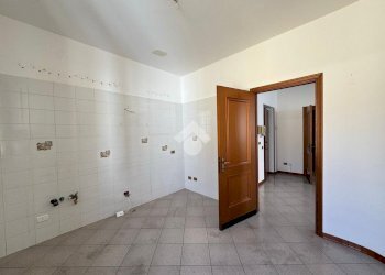 Quadrilocale Via Santa Maria, Oleggio - foto 4