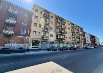 Two-room apartment Via Vittorio Emanuele, Corsico - photo 1