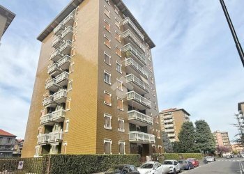 Three-room apartment Via Andrea Appiani, Cinisello Balsamo - photo 2