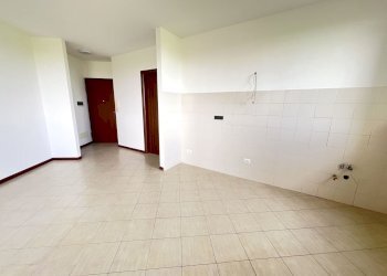 One-room apartment Malalbergo - photo 3