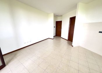 One-room apartment Malalbergo - photo 4