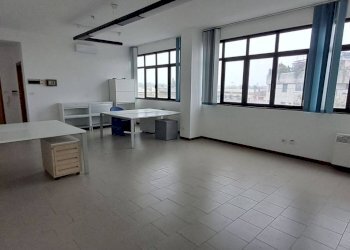 Ufficio Via della Corte, 4, Calderara di Reno - foto 2