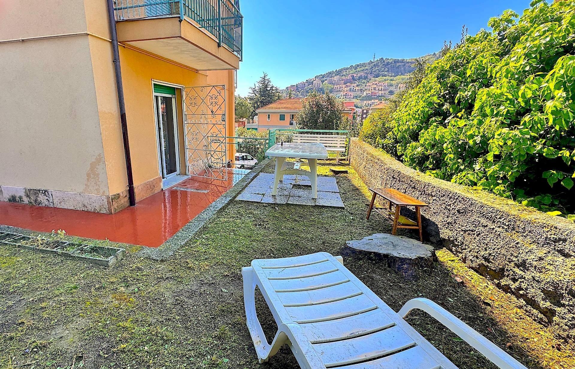 Foto 3 - Quadrilocale Via Morelli
 
21, Pietra Ligure - foto 3