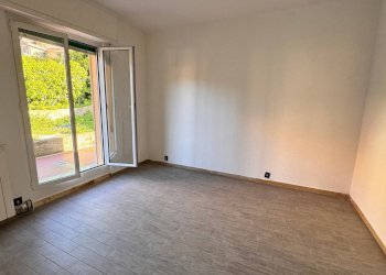 Foto 10 - Quadrilocale Via Morelli
 
21, Pietra Ligure - foto 10