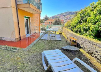 Foto 3 - Quadrilocale Via Morelli
 
21, Pietra Ligure - foto 3