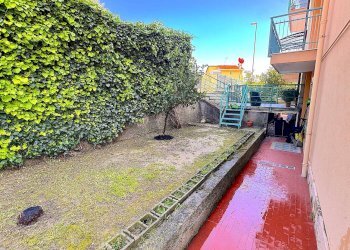 Foto 4 - Quadrilocale Via Morelli
 
21, Pietra Ligure - foto 4