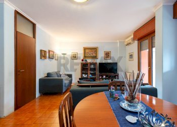 Sala da pranzo - Three-room apartment via Carlo Bertinazzi
 
25, Roma - photo 3