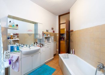 Bagno - Three-room apartment via Carlo Bertinazzi
 
25, Roma - photo 17