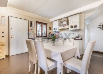 Sala da pranzo - Three-room apartment via avola, Roma - photo 15