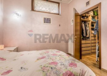 Camera / camera da letto - Three-room apartment via avola, Roma - photo 23