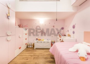 Camera / camera da letto - Three-room apartment via avola, Roma - photo 25