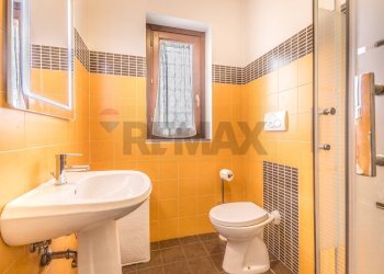 Bagno - Three-room apartment via avola, Roma - photo 29