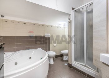 Bagno - Three-room apartment via avola, Roma - photo 32