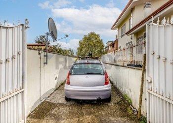 Parcheggio - Three-room apartment via avola, Roma - photo 34