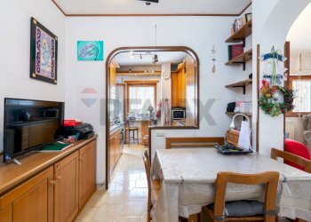 Sala da pranzo - Quadrilocale VIA LONDRA
4, Ciampino - foto 9