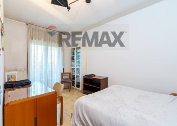 Camera / camera da letto - Quadrilocale VIA LONDRA
 
4, Ciampino - foto 16