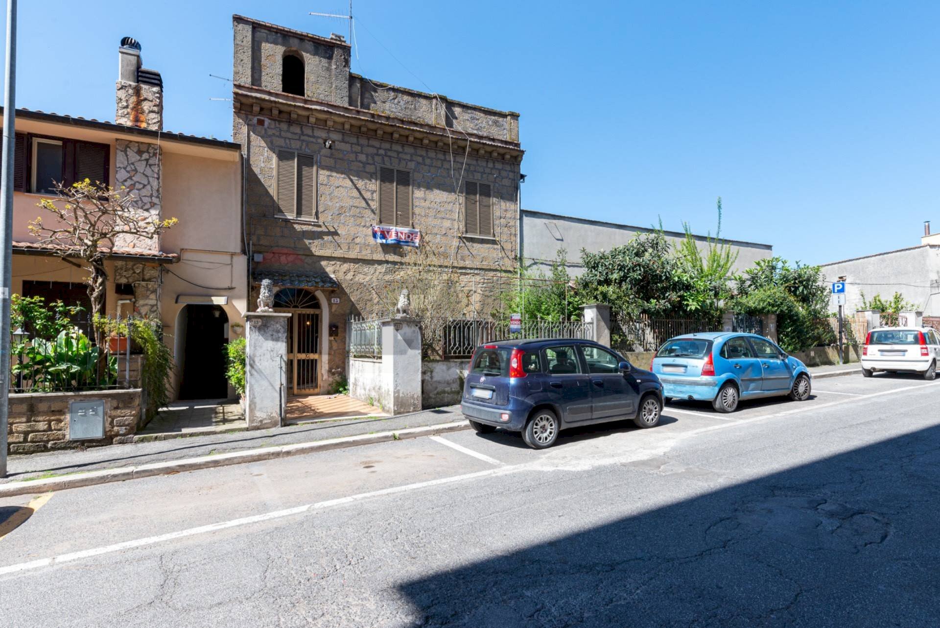 Edificio all\'aperto - Three-room apartment Morlupo - photo 1