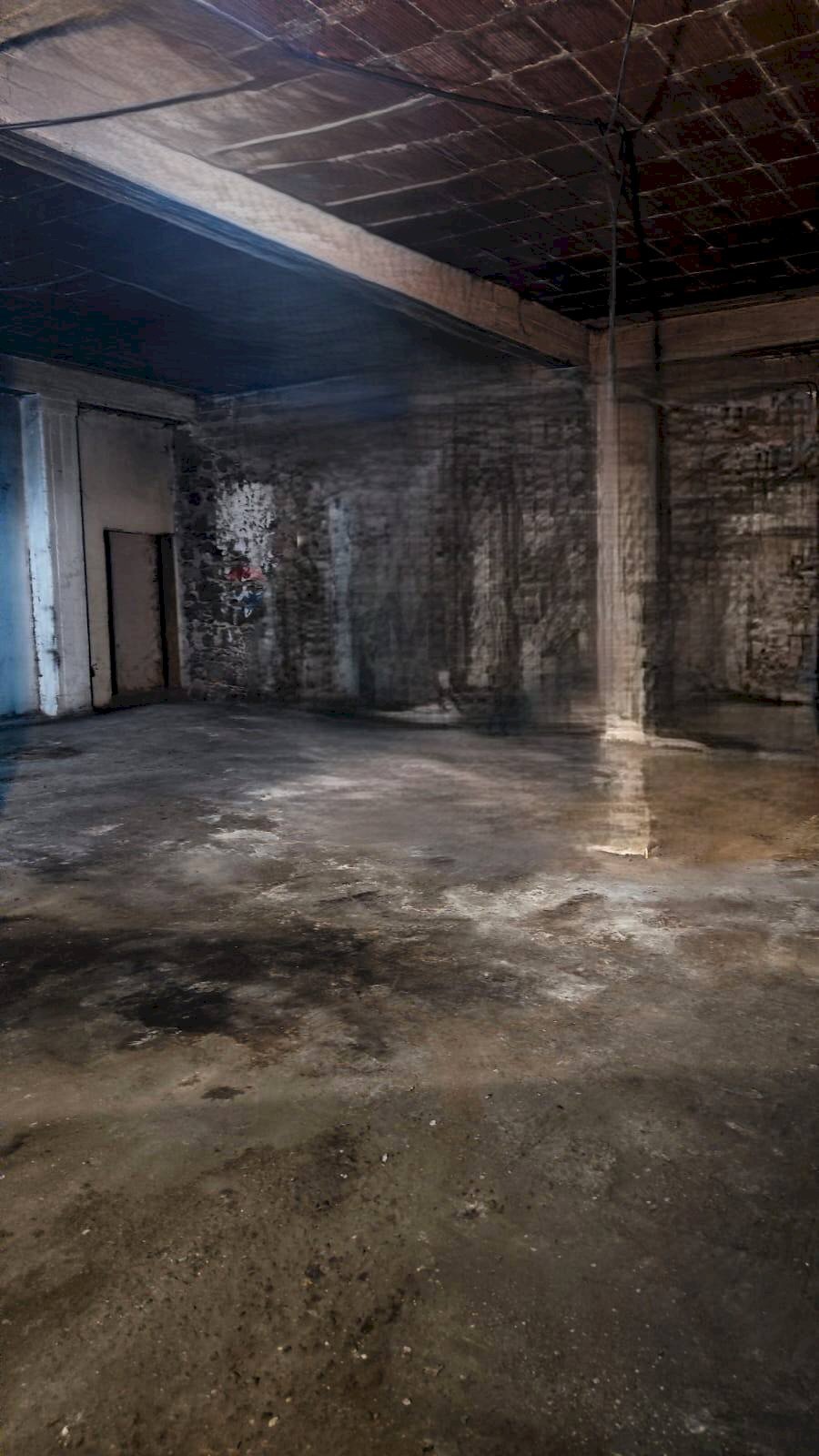 Parcheggio - Locale Commerciale Via Vesuvio
 
31, Paterno - foto 1