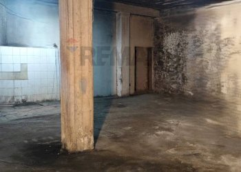 Parcheggio - Locale Commerciale Via Vesuvio
 
31, Paterno - foto 4