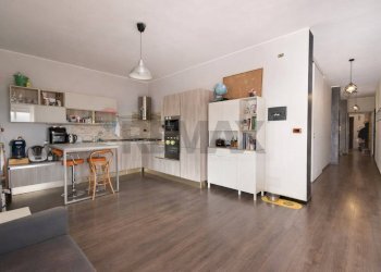 Sala da pranzo - Appartamento Via Luigi Orlando
 
152, Giarre - foto 4