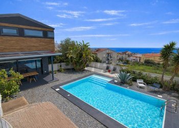 Piscina - Villa Vico primo/Via Savoca
 
36, Santa Teresa di Riva - foto 1