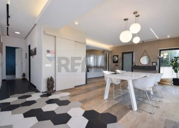 Sala da pranzo - Villa Vico primo/Via Savoca
 
36, Santa Teresa di Riva - foto 7