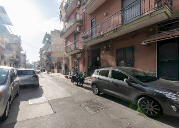 Edificio all\'aperto - Trilocale Via Dei Sanguinelli
 
45/47, Catania - foto 2