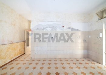 Bagno - Trilocale Via Dei Sanguinelli
 
45/47, Catania - foto 12