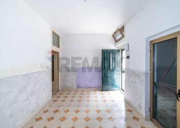 Ricezione / Lobby - Trilocale Via Dei Sanguinelli
 
45/47, Catania - foto 22