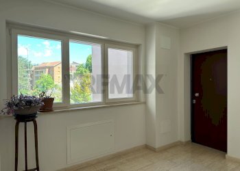 Stanza vuota - Appartamento Via dei Piceni
 
7, L'Aquila - foto 3