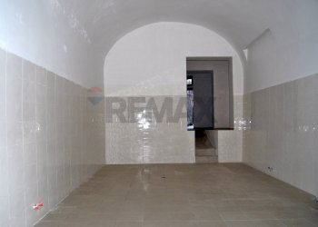 Stanza vuota - Locale Commerciale L'Aquila - foto 6