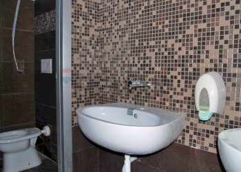 Bagno - Locale Commerciale L'Aquila - foto 11