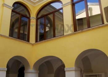 Edificio all\'aperto - Casa indipendente Barete - foto 4