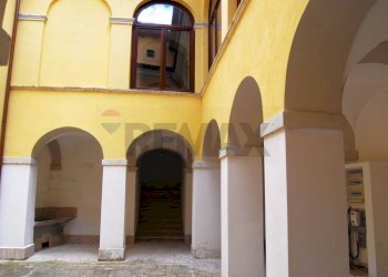 Edificio all\'aperto - Casa indipendente Barete - foto 5