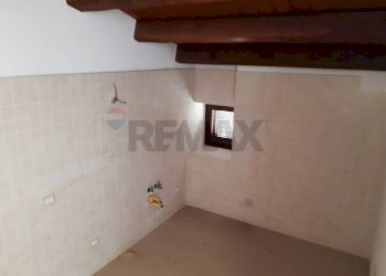 Stanza vuota - Casa indipendente Barete - foto 14