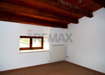 Stanza vuota - Casa indipendente Barete - foto 27