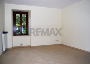 Stanza vuota - Casa indipendente Barete - foto 32