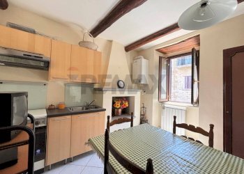 Cucina - Trilocale Via Della Fratta
 
102, Grotte di Castro - foto 2