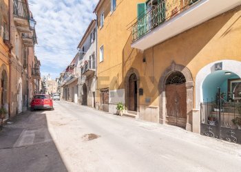 Edificio all\'aperto - Quadrilocale via di cellere
 
41, Ischia di Castro - foto 3