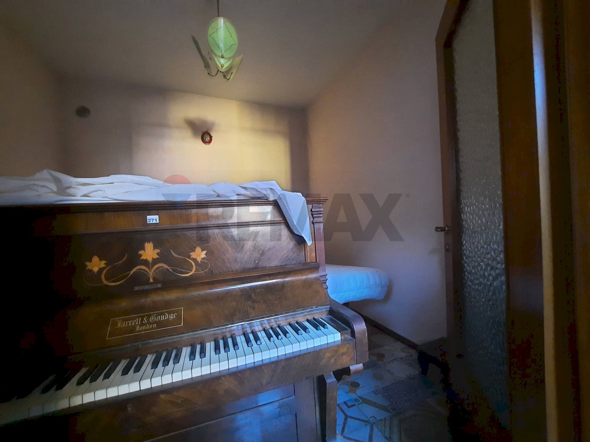 Camera / camera da letto - Casa semi indipendente Via XX Settembre
 
99, Fara Novarese - foto 2