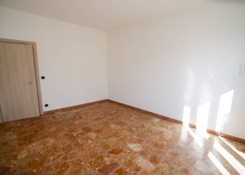 Foto 6 - Bilocale Via Matteotti
 
70, Leini - foto 6