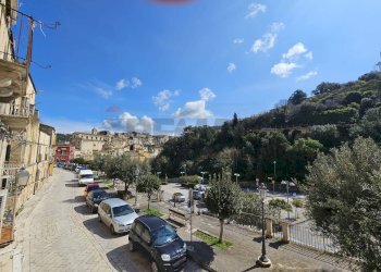 Edificio all\'aperto - Casa indipendente via Don Minzoni
 
59, Ragusa - foto 23