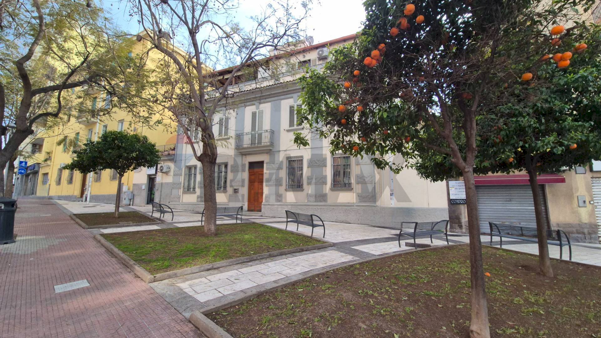 Edificio all\'aperto - Quadrilocale Cagliari - foto 2