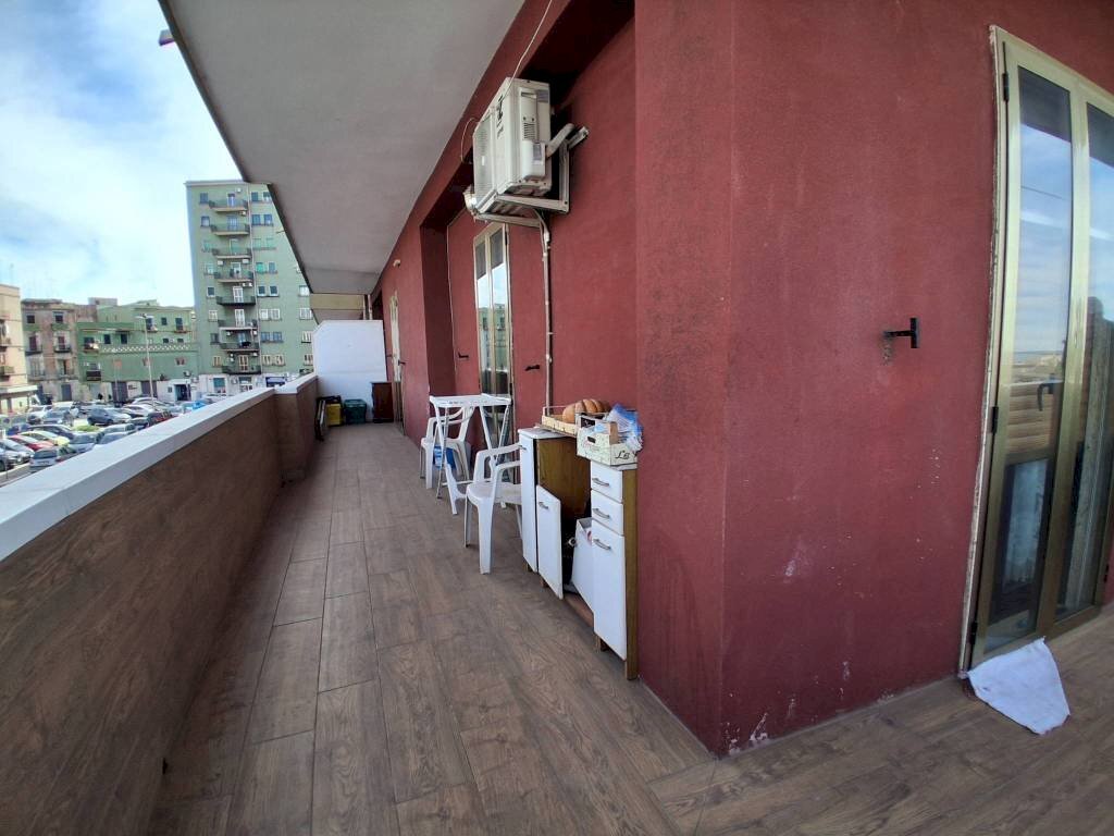 Terrazzo - Appartamento via Orsini, 39, Taranto - foto 2