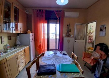 Cucina - Appartamento via Orsini, 39, Taranto - foto 12