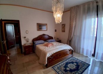 Camera da letto - Appartamento via Orsini, 39, Taranto - foto 16