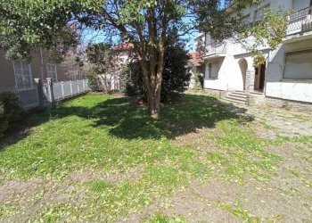 Giardino - Villa vicolo Piovale, 25, Borgomanero - foto 13