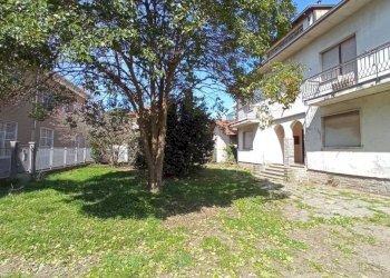 Giardino - Villa vicolo Piovale, 25, Borgomanero - foto 14