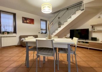 Salone - Appartamento vicolo dei Romani, Casorate Sempione - foto 9