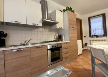 Cucina - Appartamento vicolo dei Romani, Casorate Sempione - foto 10